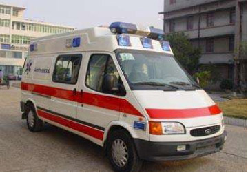 叙永县救护车租赁